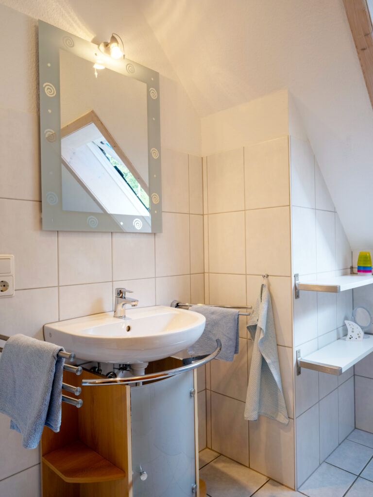 Bad in der Ferienwohnung 2 "Waldesruh" im Ferienhaus Zimmermann Zell im Schwarzwald